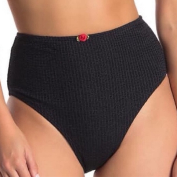 Betsey Johnson🎉HP🎉 Bikini Set - Picture 5 of 16